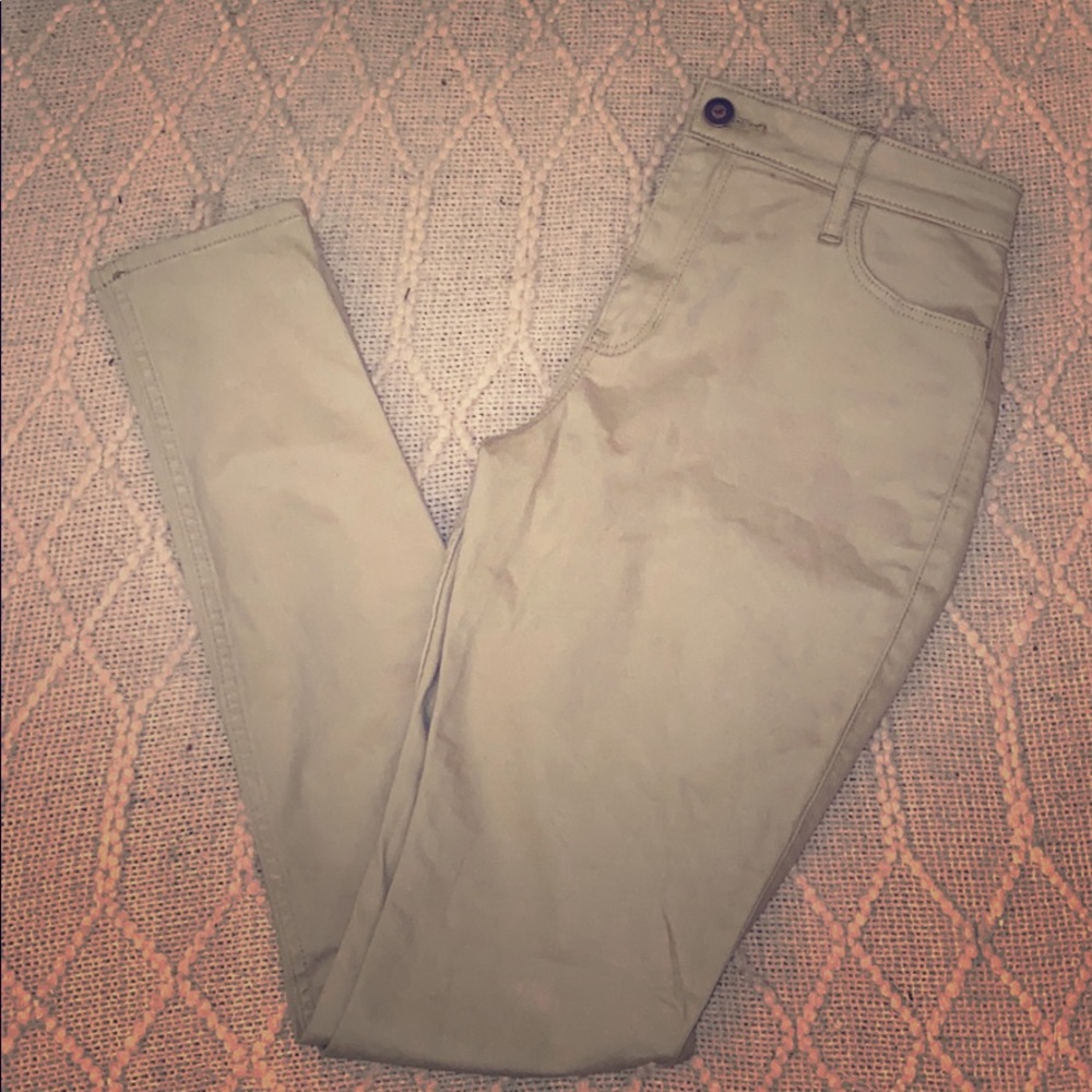 🌿 hollister • khaki jeans 🌿